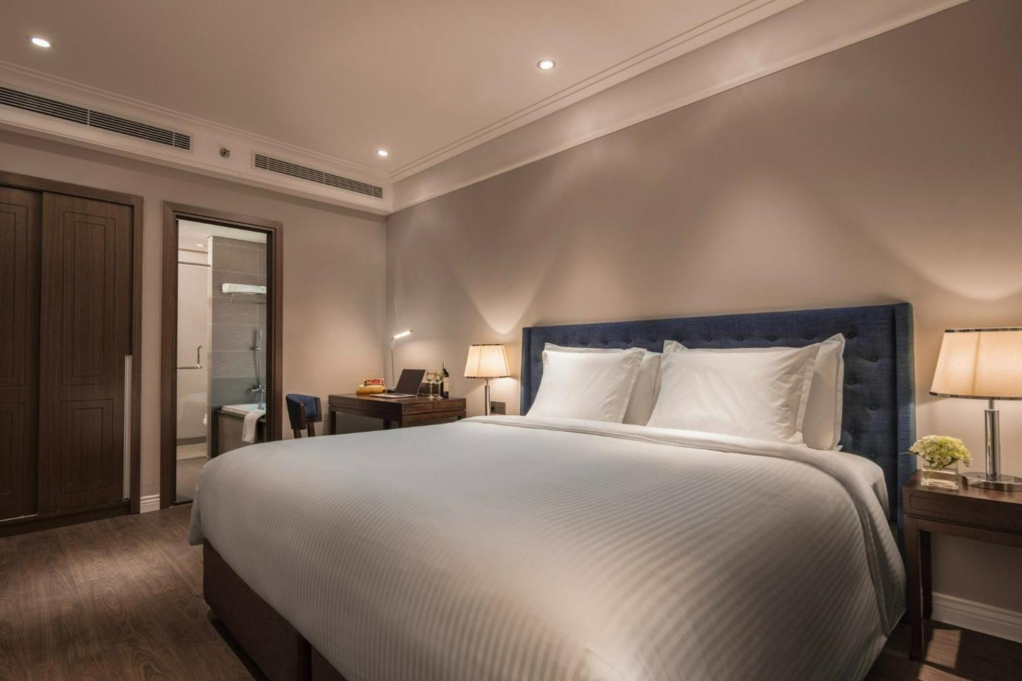 Luxury Apartment - Rooftop Swimming Pool - Beach Front - Hinata Apartment Da Nang Eksteriør bilde
