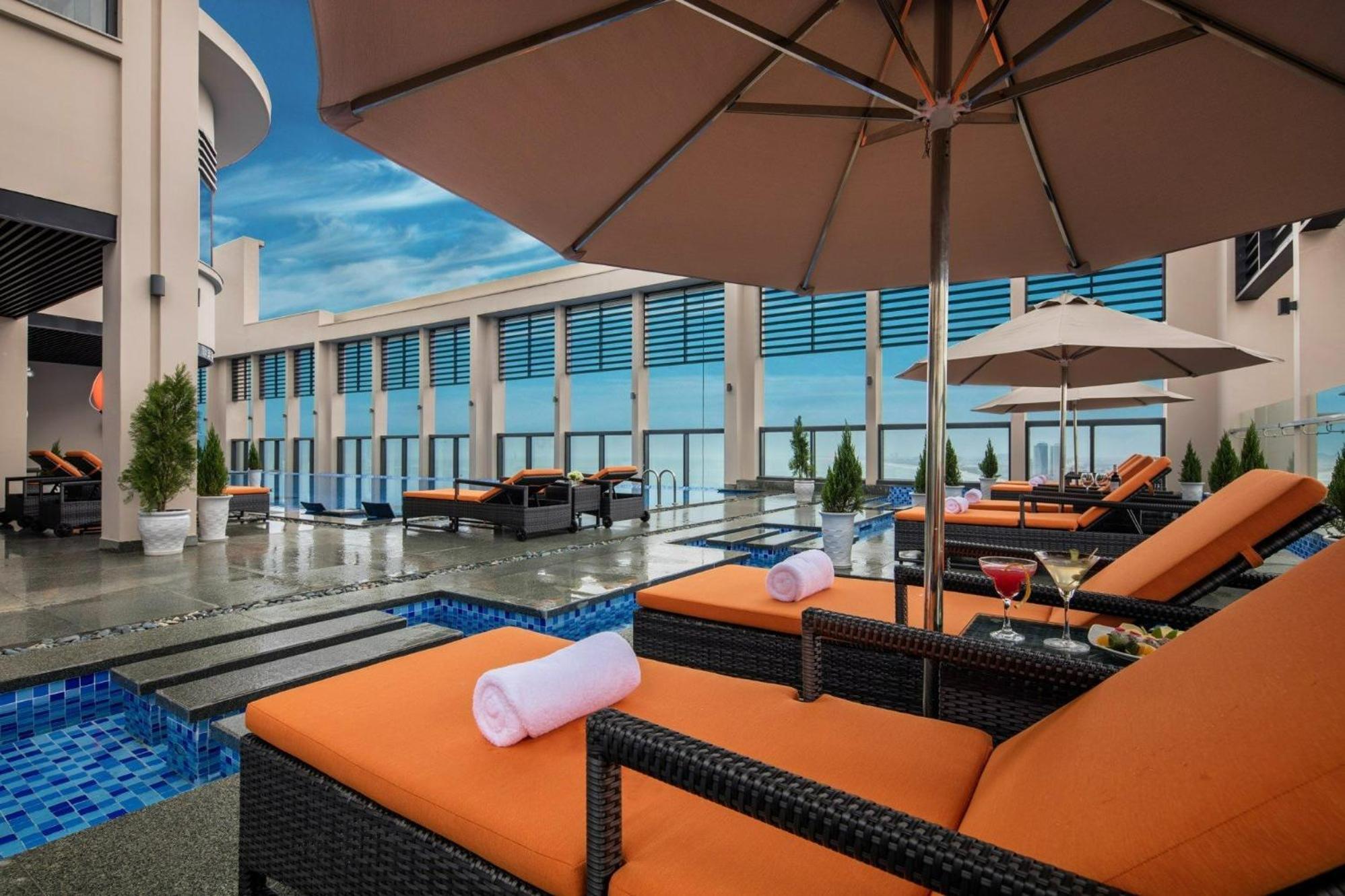 Luxury Apartment - Rooftop Swimming Pool - Beach Front - Hinata Apartment Da Nang Eksteriør bilde