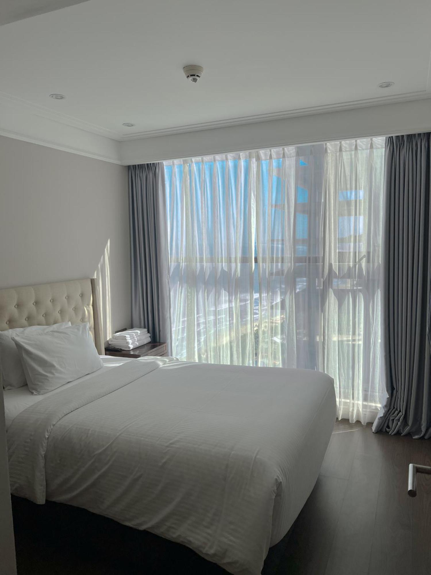 Luxury Apartment - Rooftop Swimming Pool - Beach Front - Hinata Apartment Da Nang Eksteriør bilde